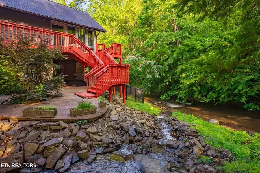3669 Lindsey Mill Rd, Gatlinburg, TN 37738 - #3