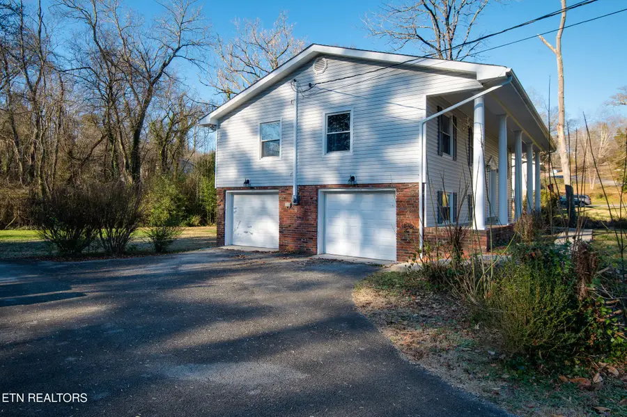 107 Nebraska Ave, Oak Ridge, TN 37830 - #3