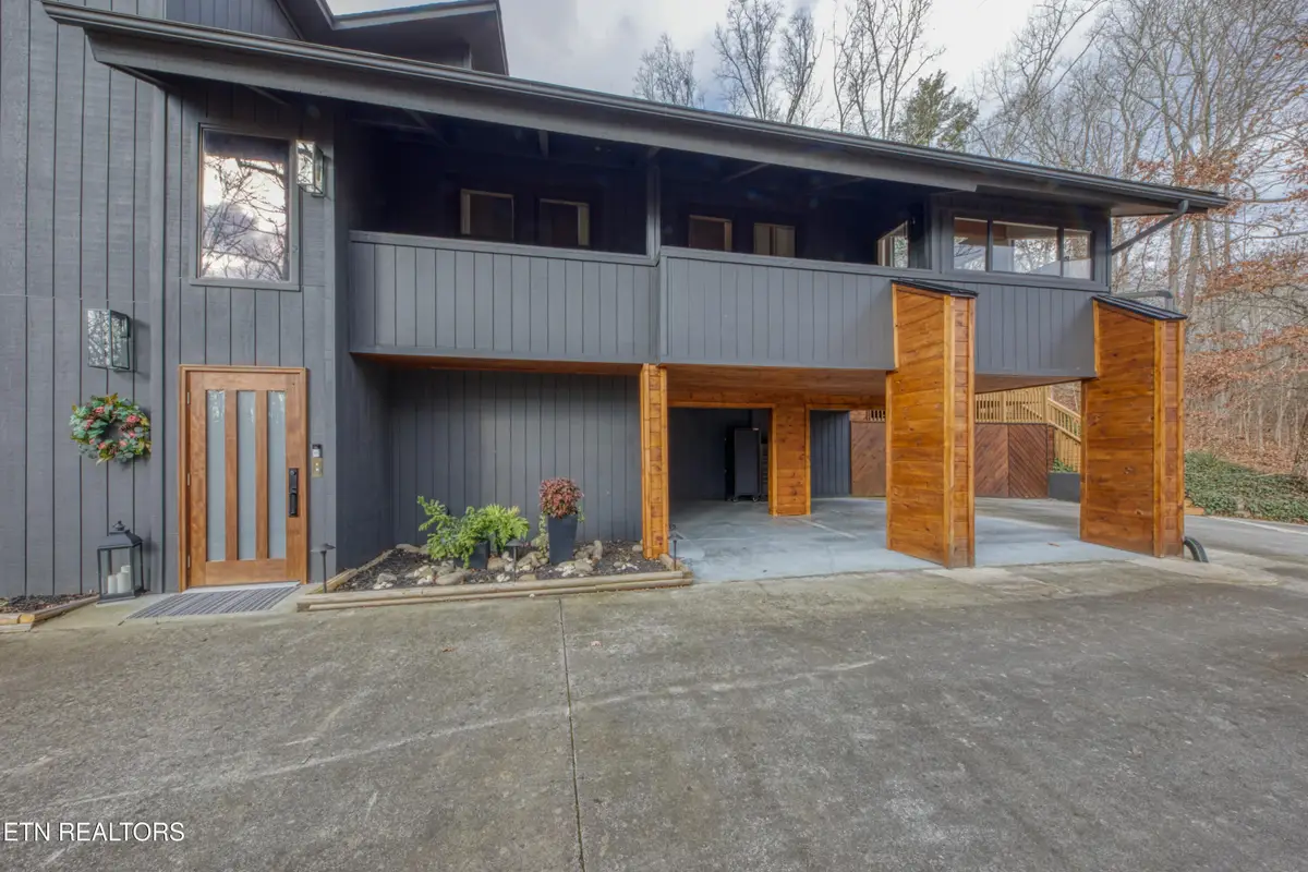 333 Enchanted Forest Lane, Sevierville, TN 37876 - #1