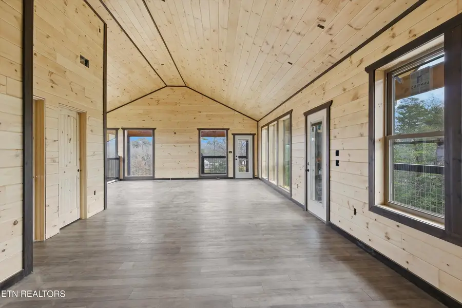 10322 Alex Bales Rd, Kodak, TN 37764 - #2