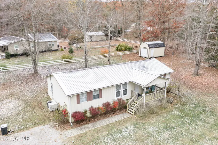 19 Honeysuckle Rd, Pikeville, TN 37367 - #2
