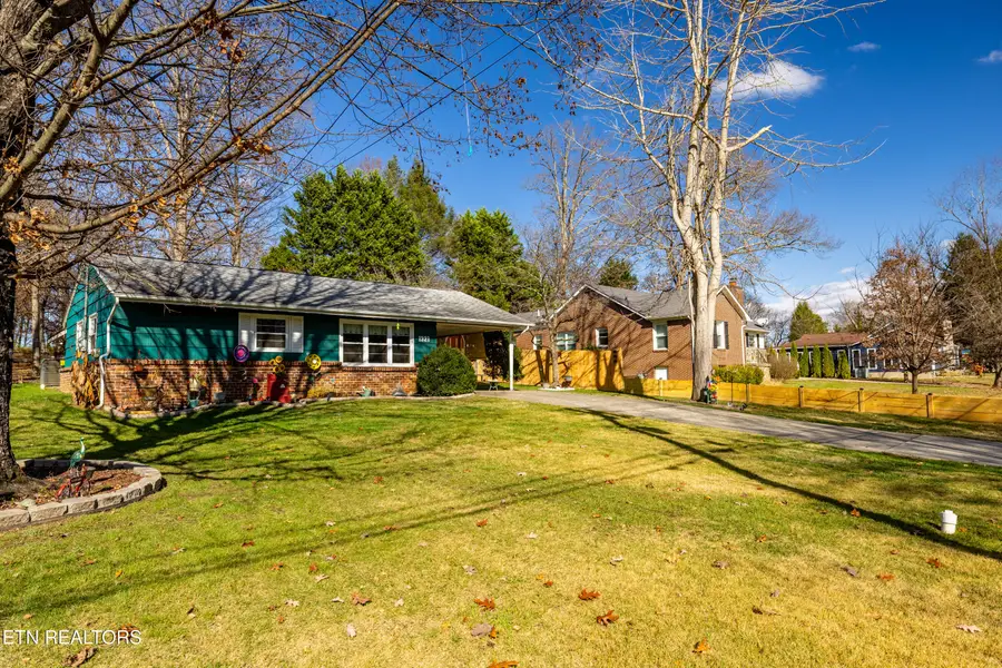 1321 Tapoco Ave, Maryville, TN 37801 - #3