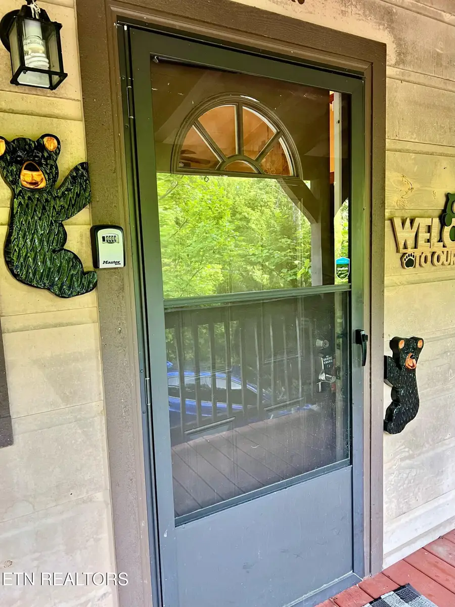 6814 Flats Rd, Tallassee, TN 37878 - #3