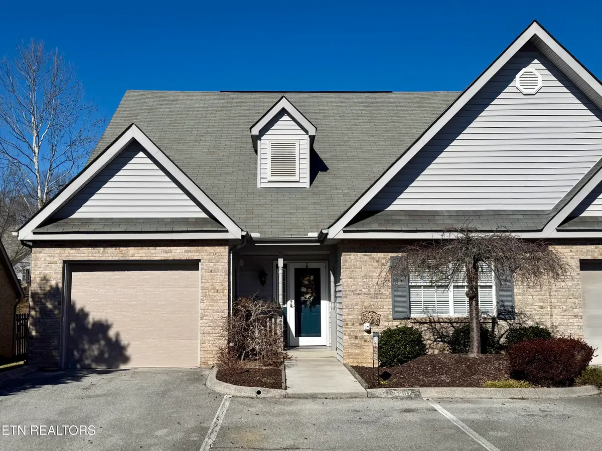 5207 Vanardo Way, Knoxville, TN 37912 - #1