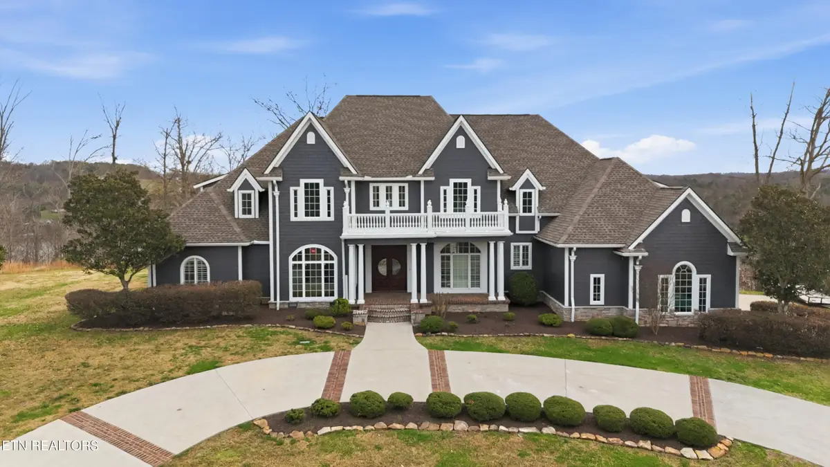 910 Eagle Nest Drive, Loudon, TN 37774 - #1