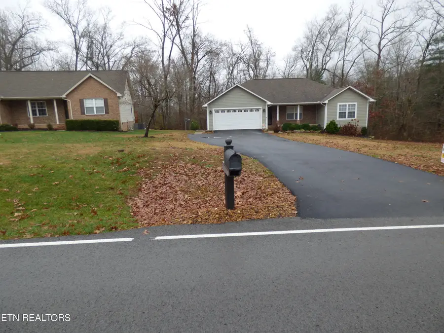 280 E Deer Creek Drive, Crossville, TN 38571 - #3