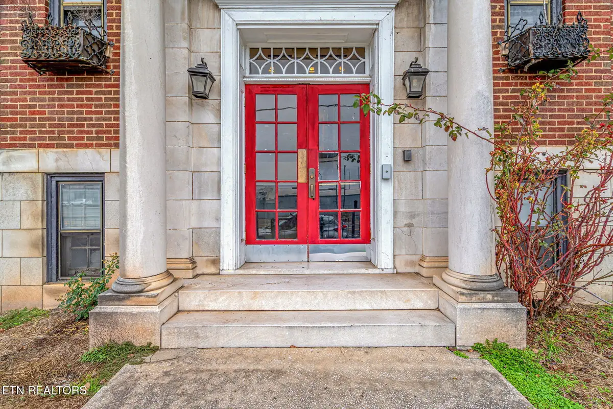 201 W 5th Ave #15, Knoxville, TN 37917 - #1