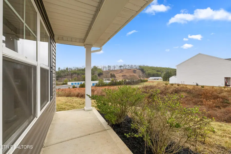 542 Reserve Way, Dandridge, TN 37725 - #2