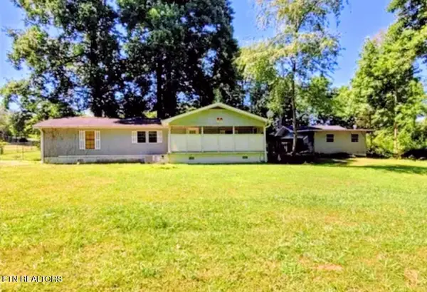 4563 Cherokee Drive, Strawberry Plains, TN 37871