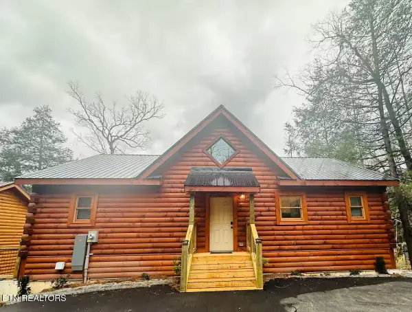 1642 Misty Hollow Way, Gatlinburg, TN 37738