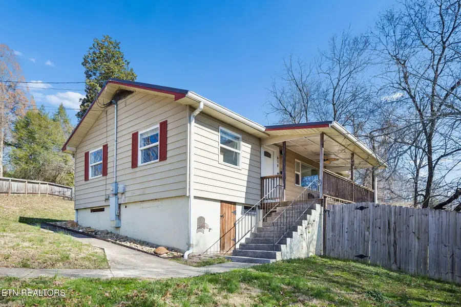 618 Pennsylvania Ave, Oak Ridge, TN 37830 - #2