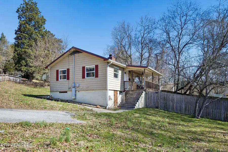 618 Pennsylvania Ave, Oak Ridge, TN 37830 - #3