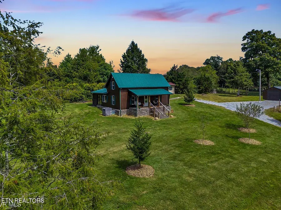 355 Jay Fanning Rd, Afton, TN 37616 - #2