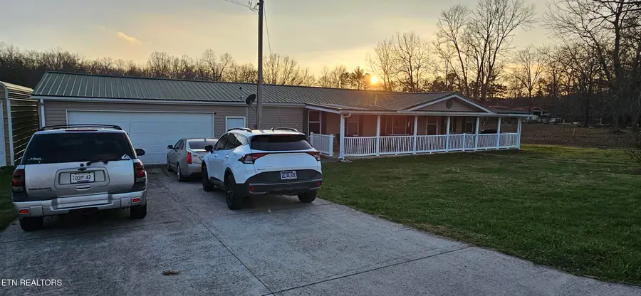 1679 Kingtown Rd, Oneida, TN 37841 - #3