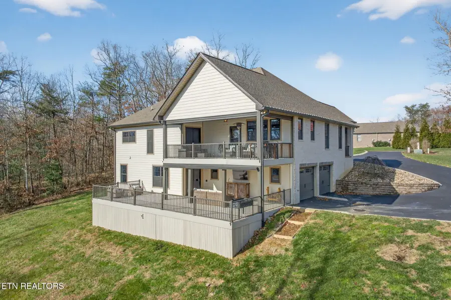 323 Riverview Drive, Crossville, TN 38555 - #2