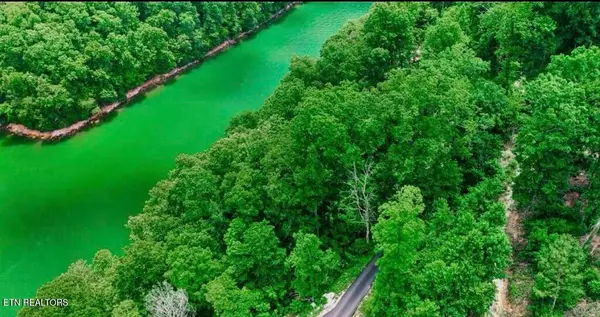 Hiawatha Lane, Caryville, TN 37714