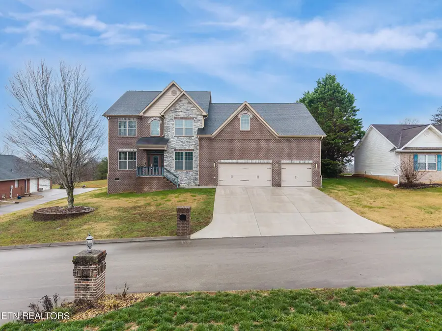 3416 Roy Ave, Maryville, TN 37804 - #3