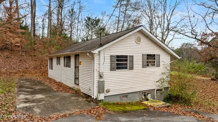 470 Riden Rd, Greenback, TN 37742 - #3