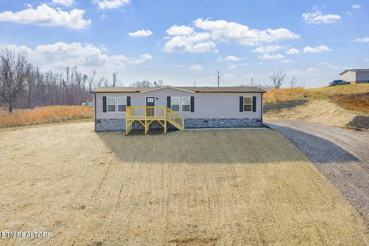 200 Laura Boling Loop Rd, Strawberry Plains, TN 37871 - #1