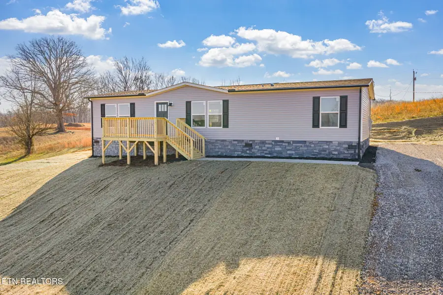 200 Laura Boling Loop Rd, Strawberry Plains, TN 37871 - #3