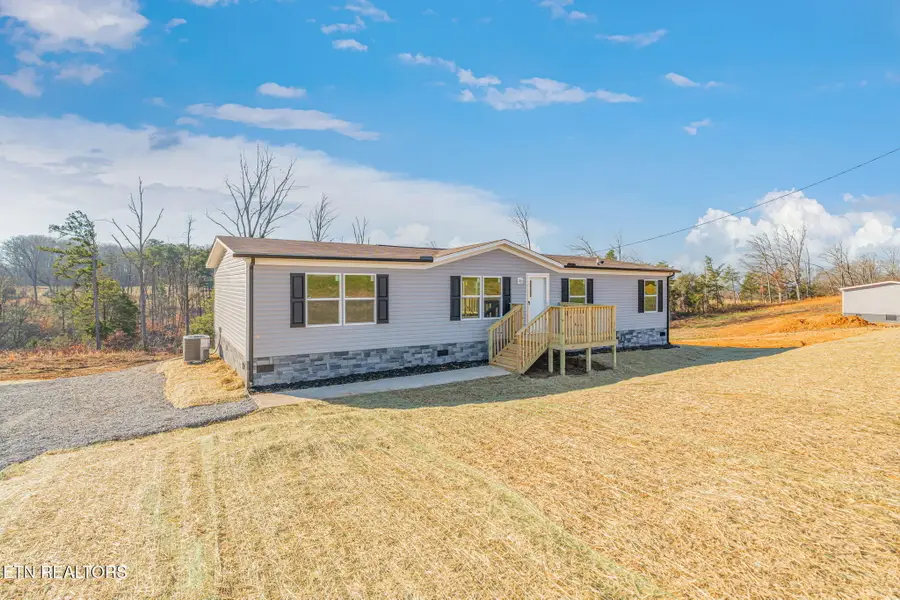 253 Laura Boling Loop Rd, Strawberry Plains, TN 37871 - #3