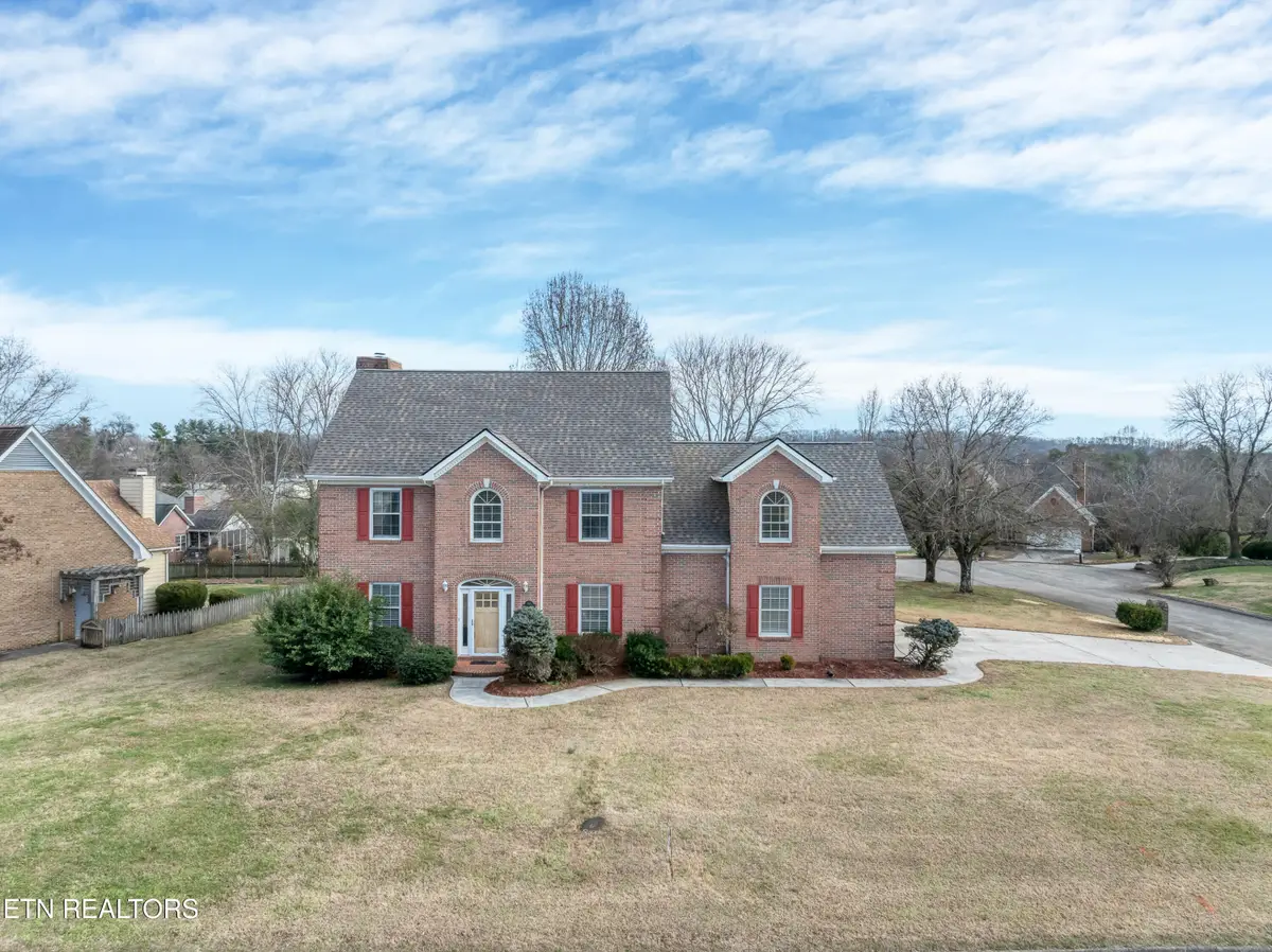 3901 S Lake Blvd, Knoxville, TN 37920 - #1