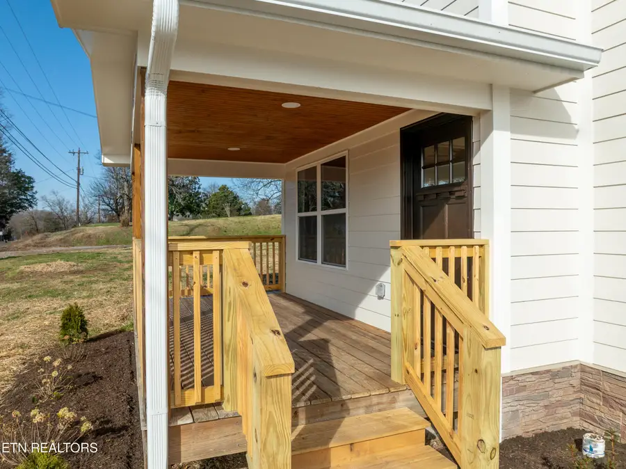 308 W Hill Ave, Friendsville, TN 37737 - #2