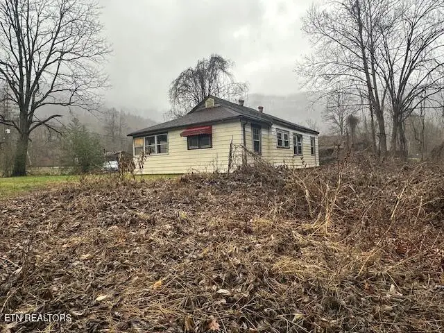 13086 Hwy 38, Evarts, KY 40828 - #3