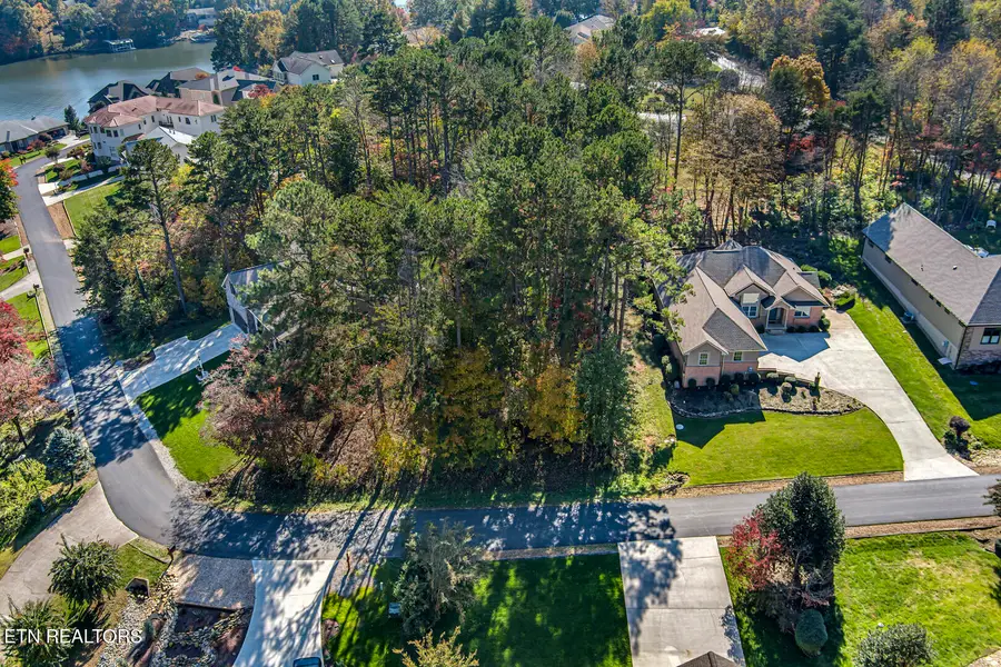 330 Kiyuga Way, Loudon, TN 37774 - #3