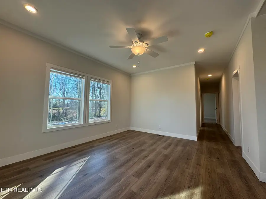 1619 Scenic Drive, Athens, TN 37303 - #2