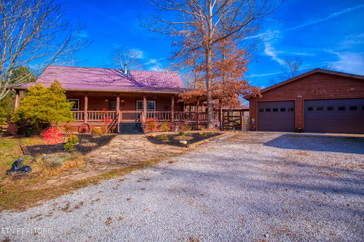 250 Briar Point Rd, Allardt, TN 38504 - #1