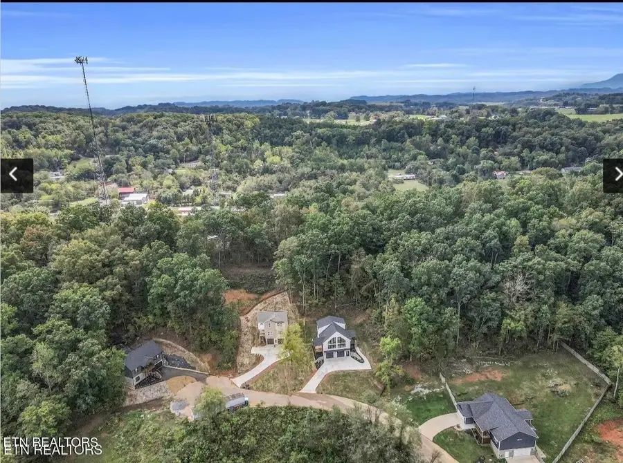 250 Clear Creek Rd, Kodak, TN 37764 - #3