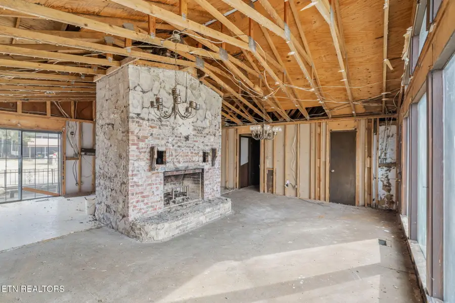 842 Collie Cove Court, Friendsville, TN 37737 - #3