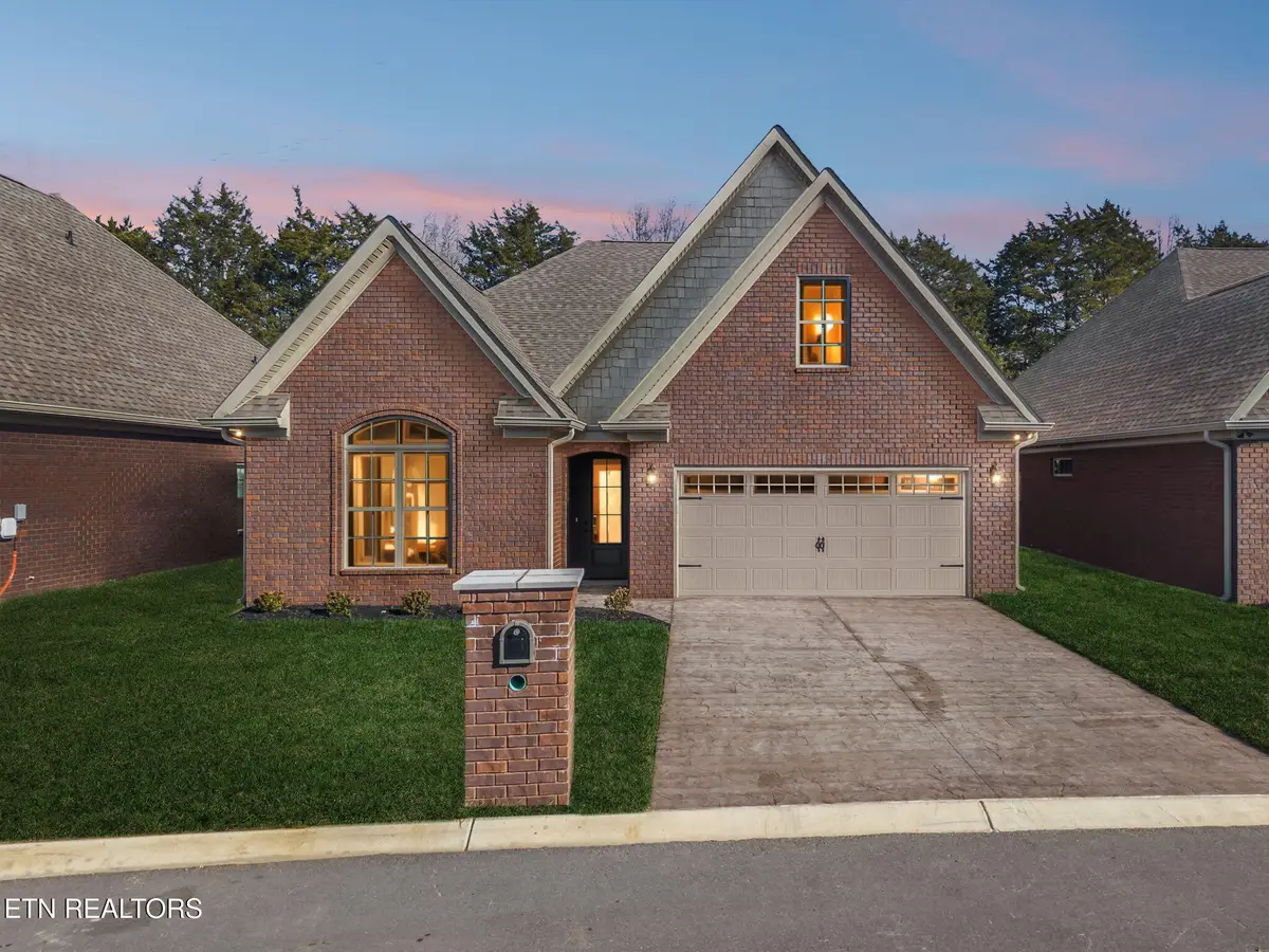 219 Lake View Point, Englewood, TN 37329 - #1