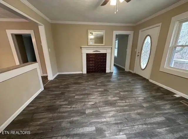 589 Old Nursery Rd, Rose Hill, VA 24281 - #3