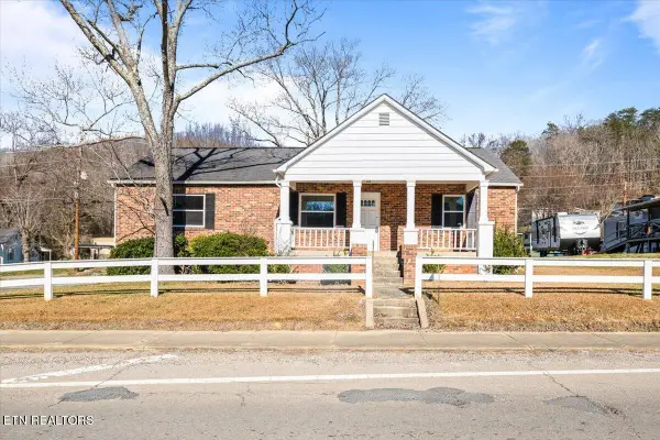 1171 5th St, Jellico, TN 37762