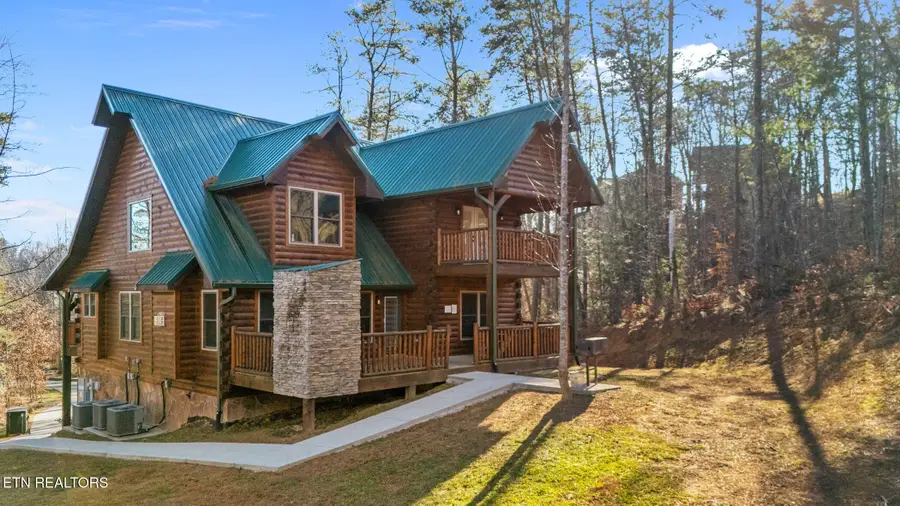 2804 Murray Ridge Rd, Sevierville, TN 37876 - #2