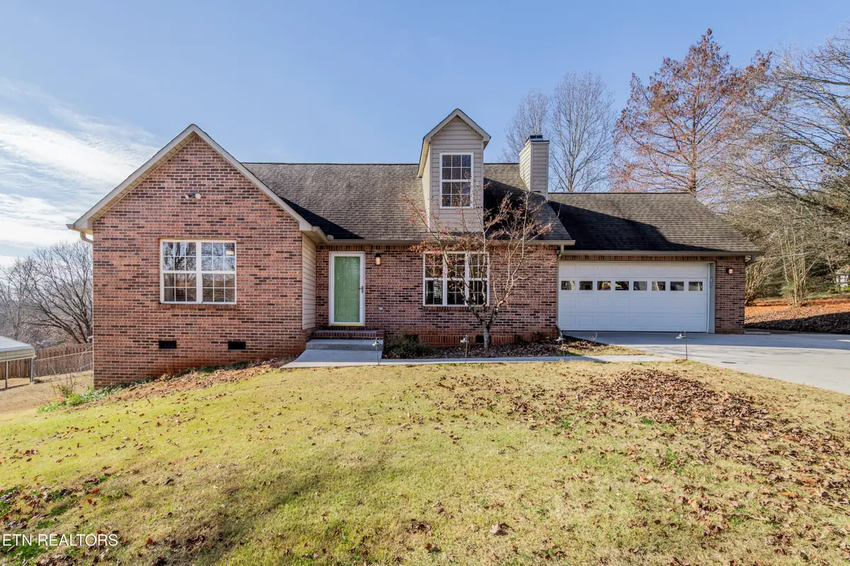 260 Oakwood Estates Drive, Lenoir City, TN 37772 - #1
