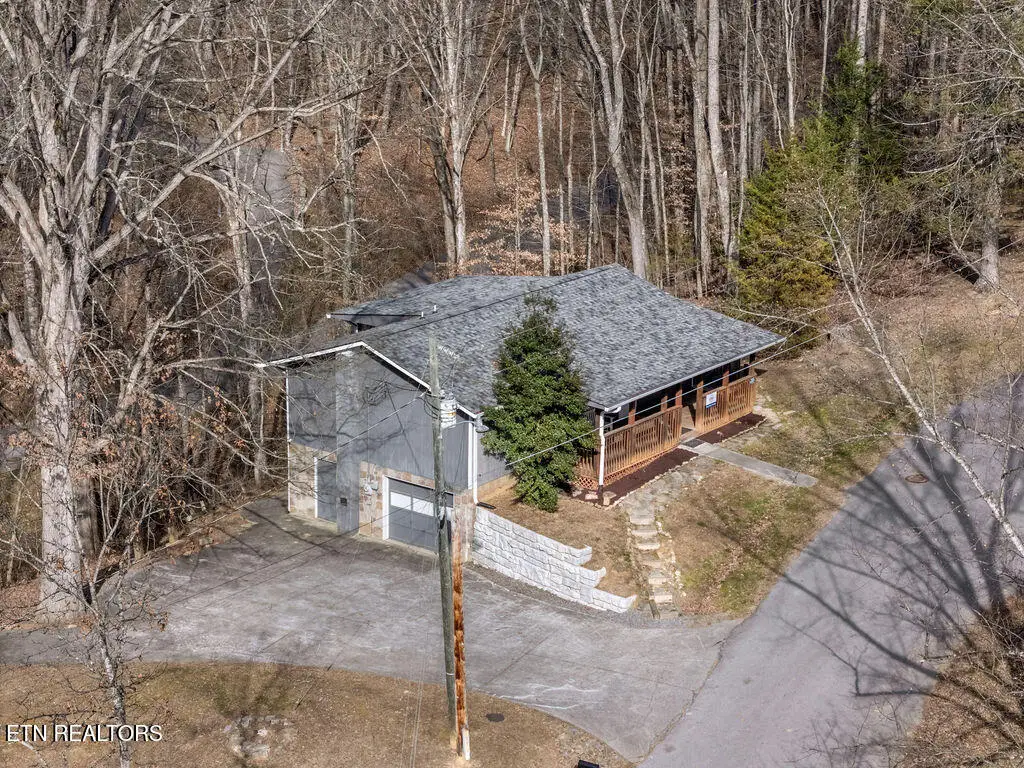 2106 Hickory Manor Rd, Sevierville, TN 37862 - #1