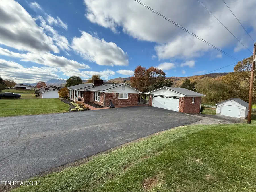 20201 Wilderness Rd, Rose Hill, VA 24281 - #2