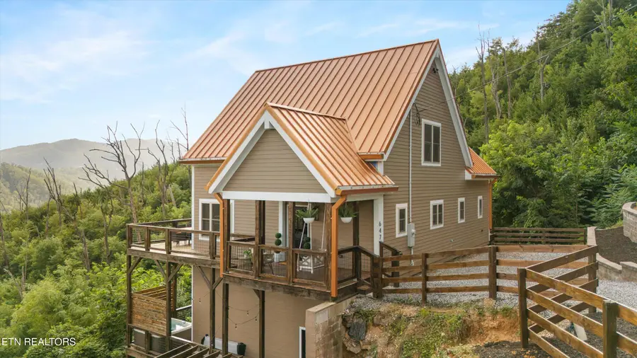 647 Kristis Place, Gatlinburg, TN 37738 - #3