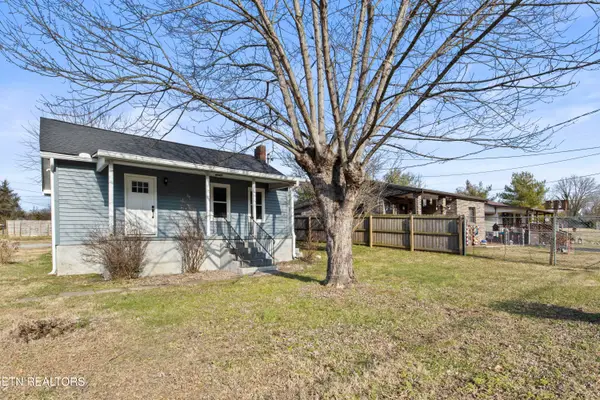 411 Forestal Drive, Knoxville, TN 37918