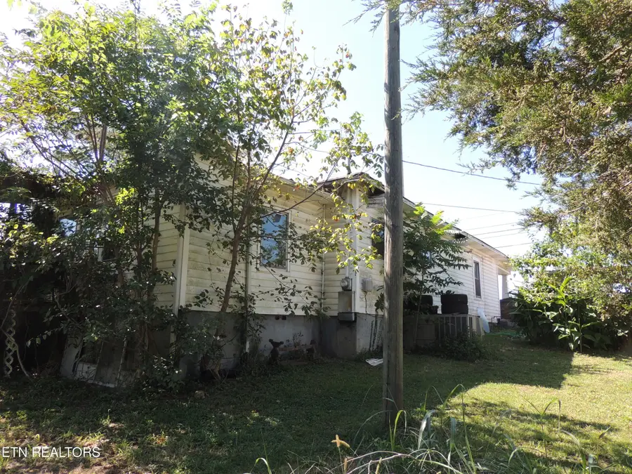 1612 Vermont Ave, Knoxville, TN 37921 - #3