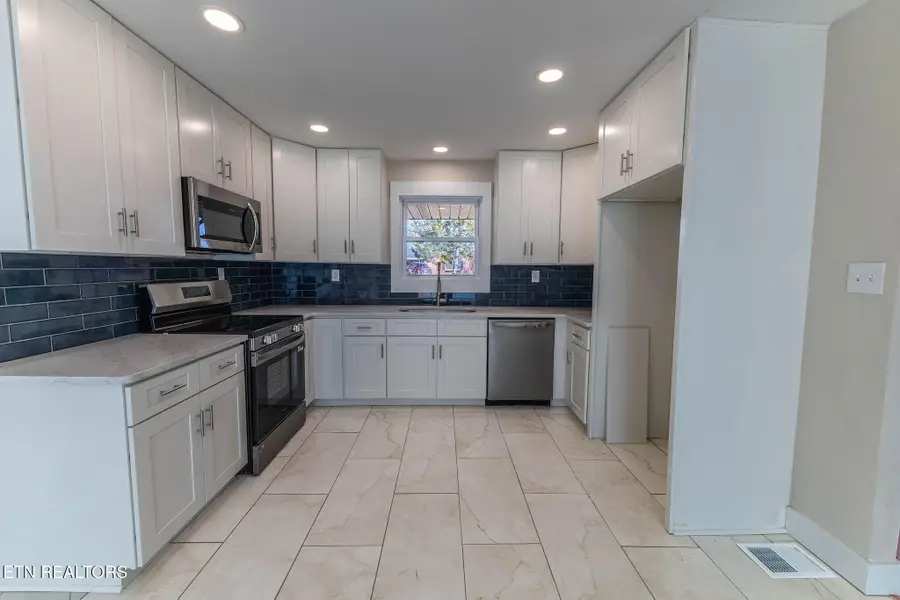 781 West Lane, Lenoir City, TN 37771 - #3