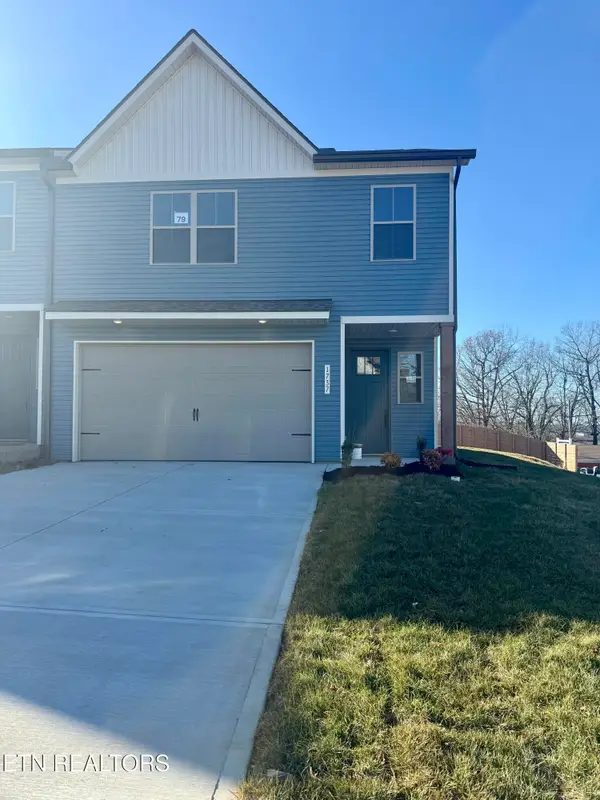 1737 Bennett Village Drive, Maryville, TN 37804