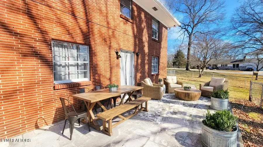 603 Crestview Drive, Rockwood, TN 37854 - #3