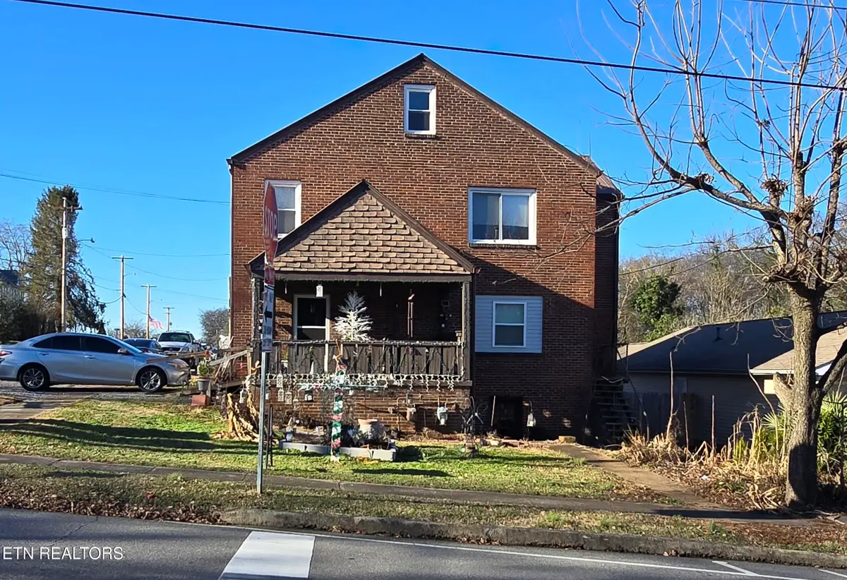 324-330 Cunningham St, Maryville, TN 37803 - #1