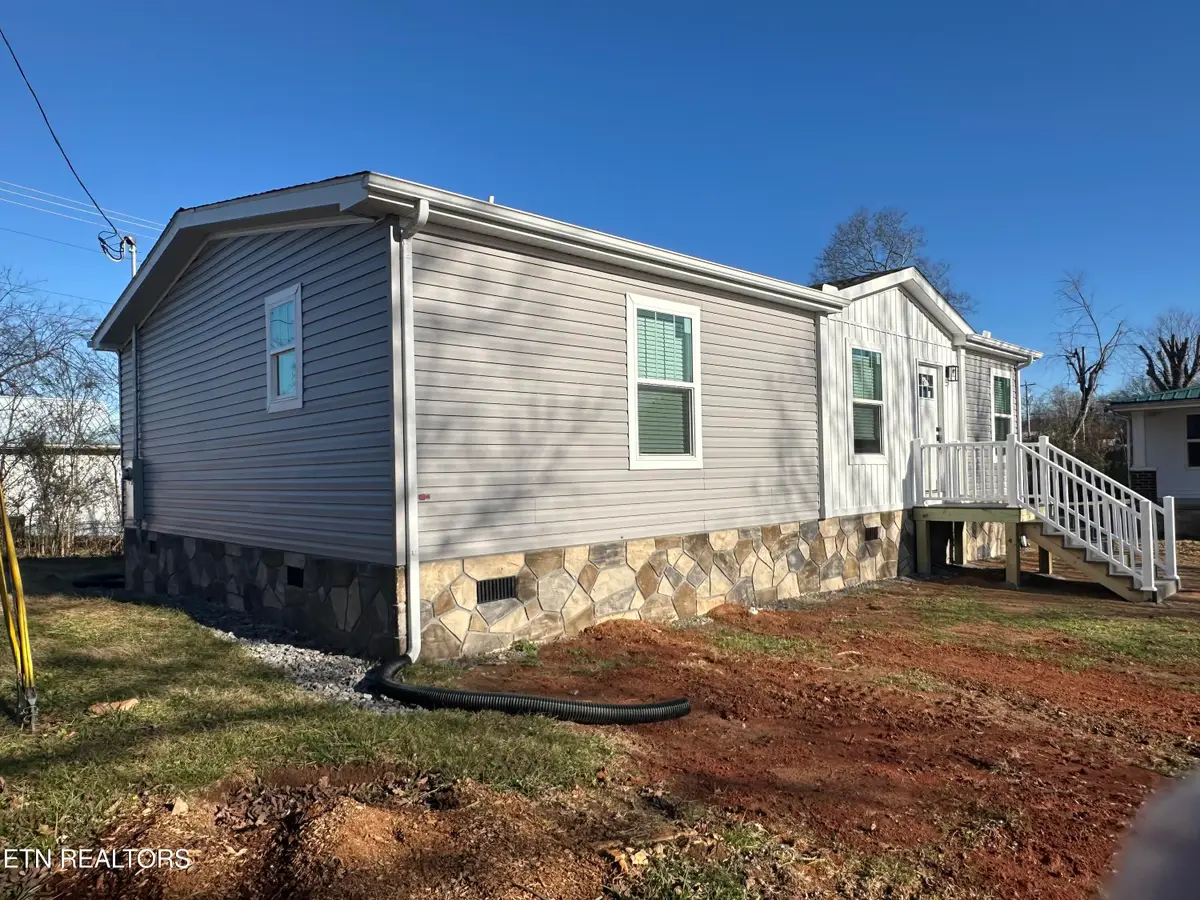 645 Virginia St, Newport, TN 37821 - #1