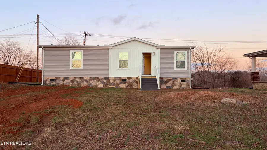 645 Virginia St, Newport, TN 37821 - #2