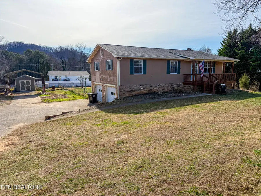 2109 Colonial Circle, Maryville, TN 37803 - #2